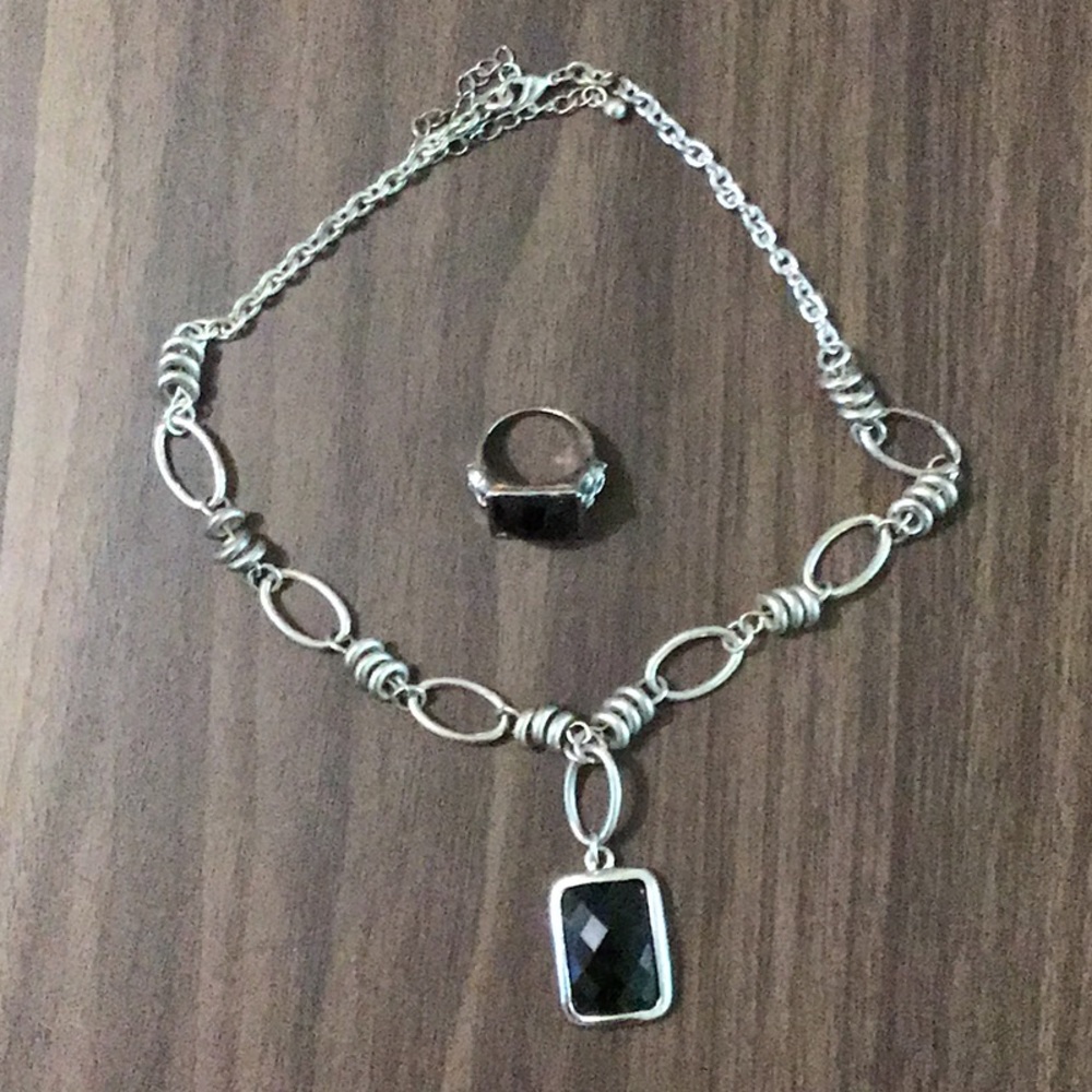 Necklace set.